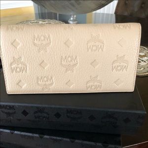 NWT MCM WALLET